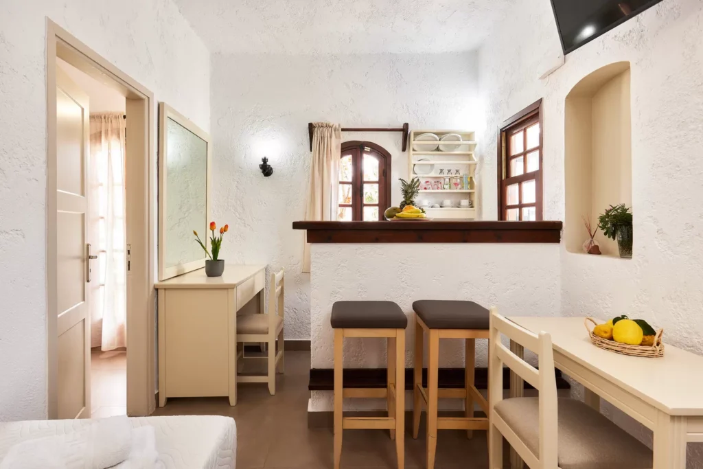 Standard Dreibettzimmer Twin Studios