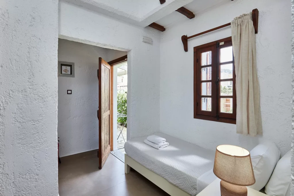 Standard Dreibettzimmer Twin Studios
