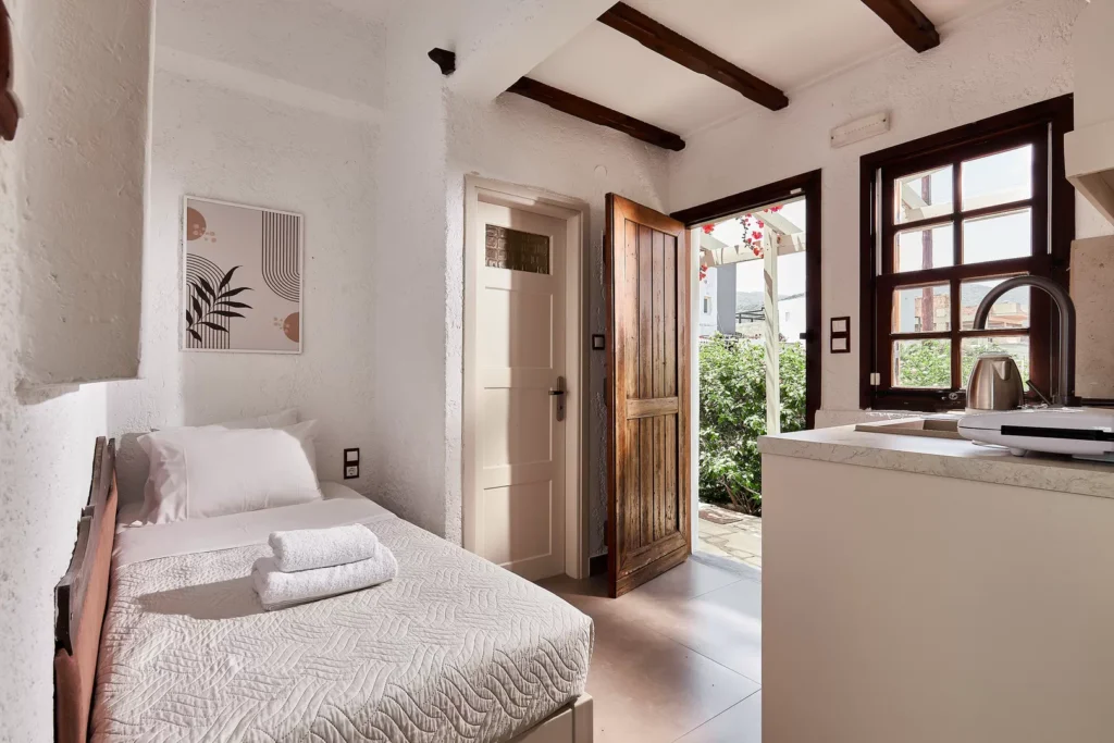 Standard Dreibettzimmer Twin Studios